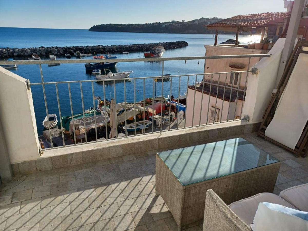דירות פרוסידה La Terrazza Di Maria מראה חיצוני תמונה