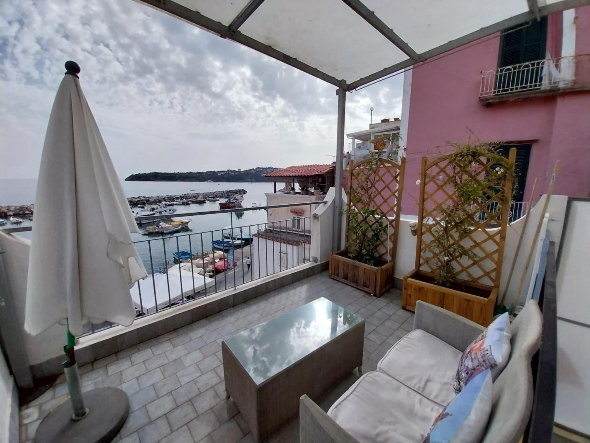 דירות פרוסידה La Terrazza Di Maria מראה חיצוני תמונה